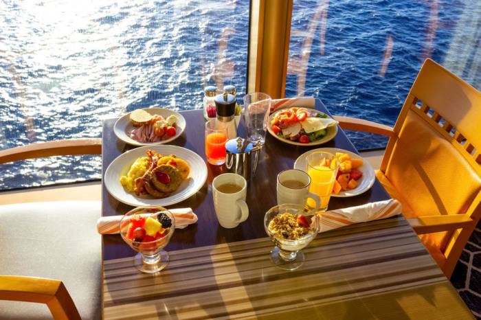 Cruise Ship Dining Experiences and Reviews